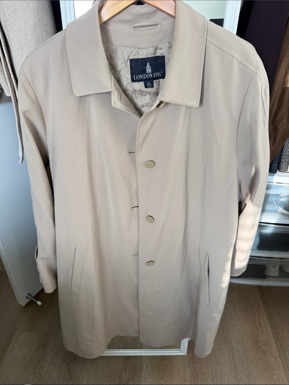 London Fog Beige Single-Breasted Trench Coat